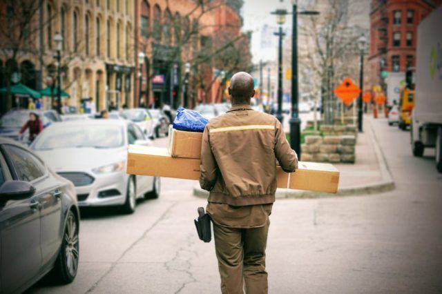 Skicka Paket Till Usa Från Sverige